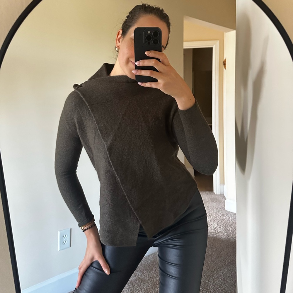 TAHARI warm olive army green merino wool jacket / XS